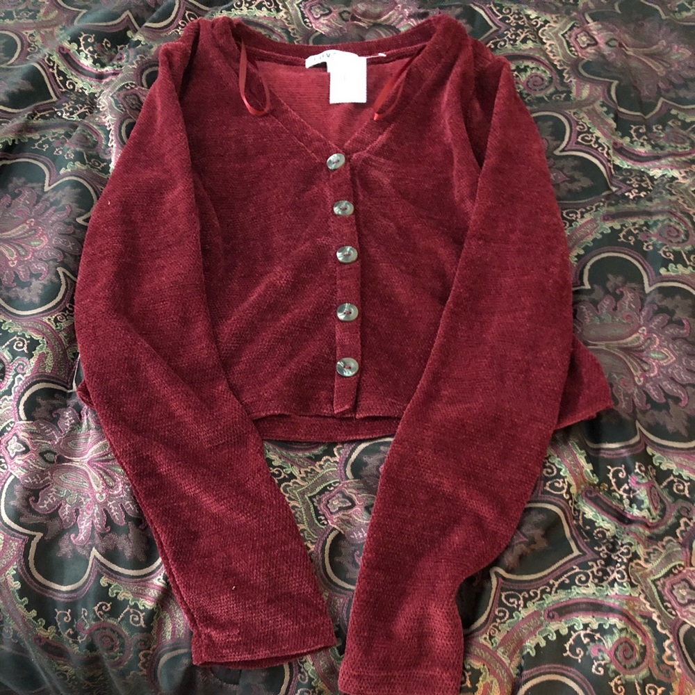 Burgundy sweatshirt